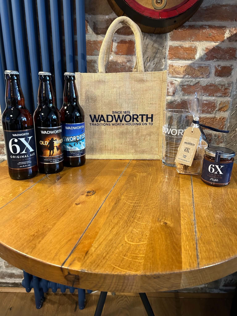 Wadworth Gift Jute  Bag  Beer & Treats Selection